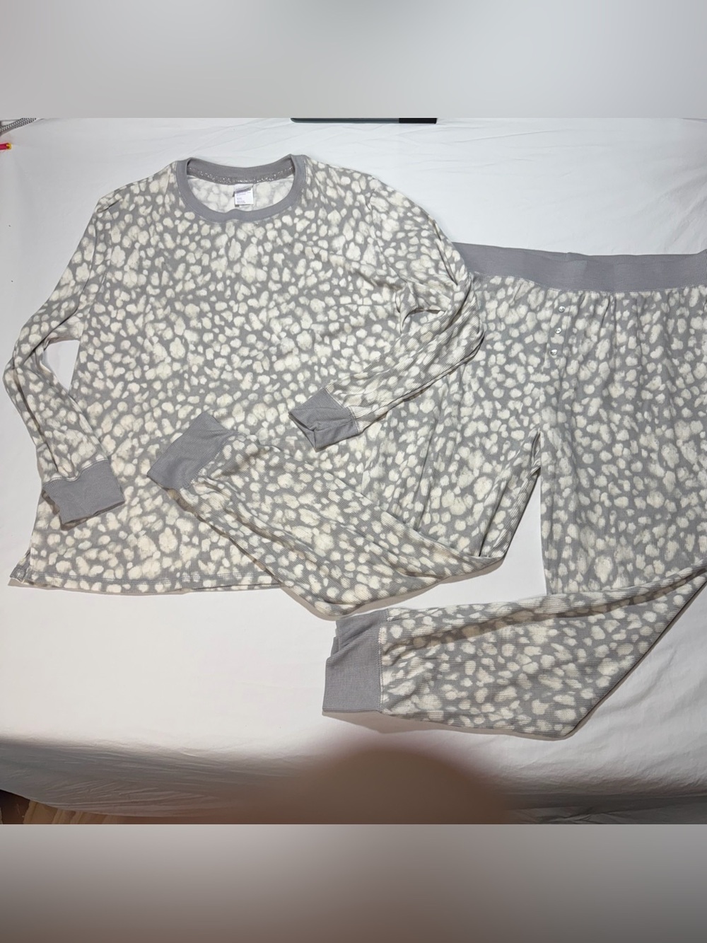 stars above Gray & Cream Spotted Long-Sleeve Pajama Set
